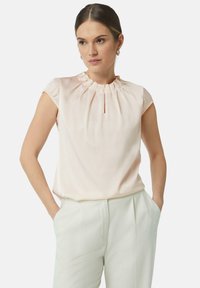 Атласная блузка Атласная блузка