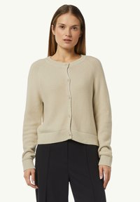 Вязаная кофта Вязаная кофта