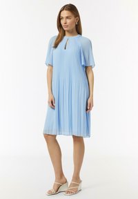 Платье Платье