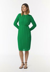 Платье Платье