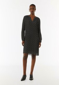 Платье Платье