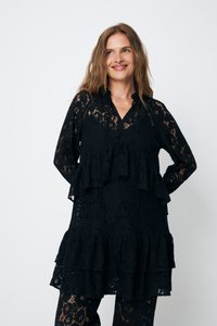 Короткое платье Короткое платье