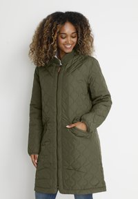 Короткое пальто Короткое пальто