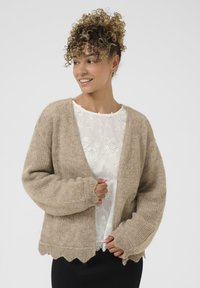 Вязаная кофта Вязаная кофта