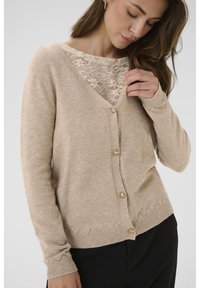 Вязаная кофта Вязаная кофта