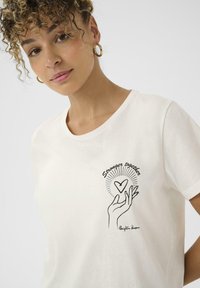 Футболка Футболка