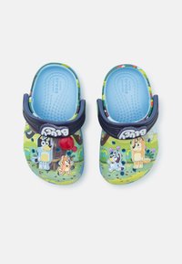 Сандалии Сандалии