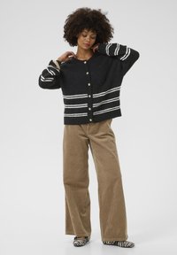 Кардиган Кардиган