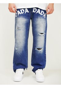 Свободные джинсы Свободные джинсы