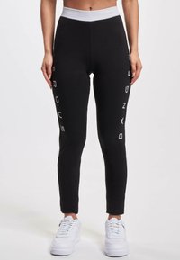 Леггинсы Леггинсы