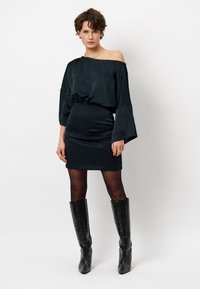 Коктейльное платье Коктейльное платье