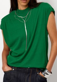 Блузка Блузка