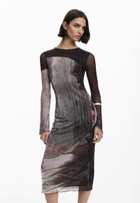 Платье футляр Платье футляр