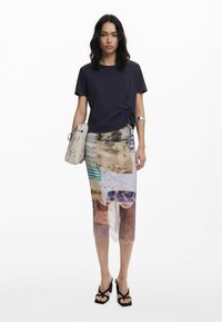 Летнее платье Летнее платье