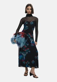 Платье макси Платье макси