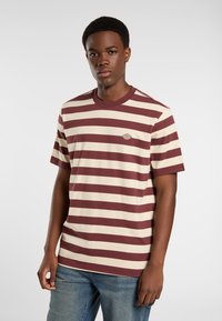 Футболка Футболка