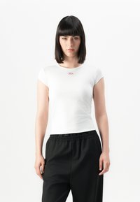 Футболка Футболка