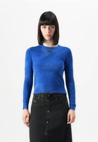 Пуловер Пуловер