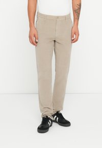 Вельветовые брюки Вельветовые брюки