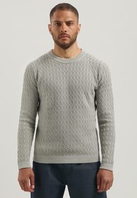 Пуловер Пуловер