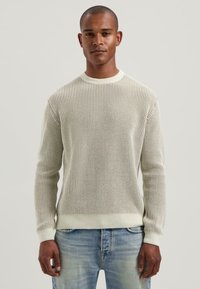 Пуловер Пуловер