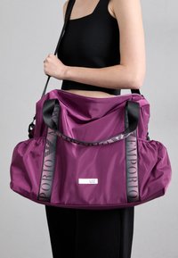 Дорожная сумка Дорожная сумка