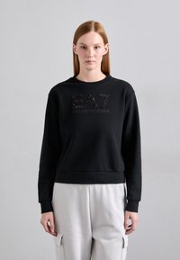 Спортивная толстовка Спортивная толстовка