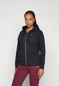 Спортивная толстовка Спортивная толстовка