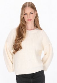 Пуловер Пуловер