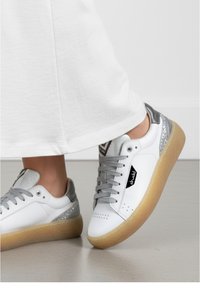 Сникерсы Сникерсы