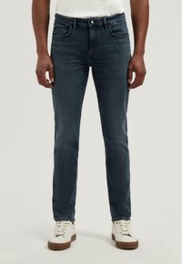 Узкие джинсы Узкие джинсы