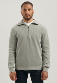 Пуловер Пуловер