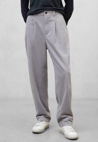 Широкие брюки Широкие брюки