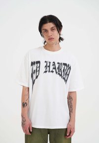 Футболка Футболка