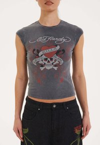 Футболка Футболка