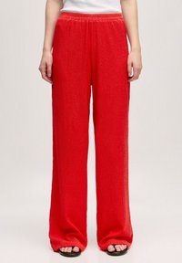 Широкие брюки Широкие брюки