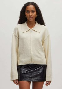 Жилет Жилет