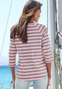 Майка с рукавом три четверти Майка с рукавом три четверти