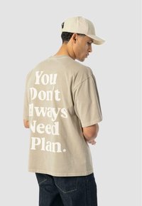 Футболка Футболка