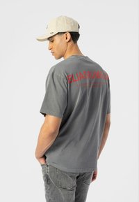 Футболка Футболка