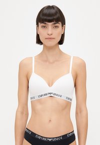 Бюстгальтер без косточек Бюстгальтер без косточек