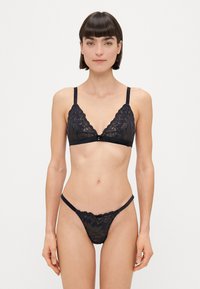 Бюстгальтер Бюстгальтер