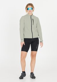 Спортивная куртка Спортивная куртка