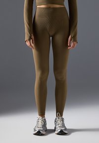 Спортивные штаны Спортивные штаны