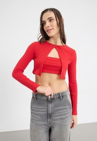 Жилет Жилет