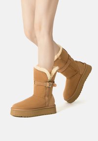 Ботинки Ботинки