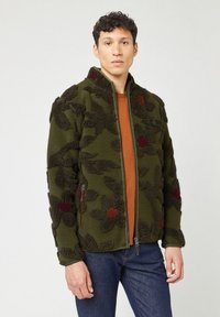 Флисовая куртка Флисовая куртка