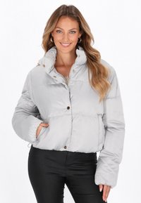 Зимняя куртка Зимняя куртка