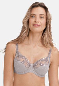 Бюстгальтер Бюстгальтер