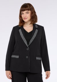 Блейзер Блейзер